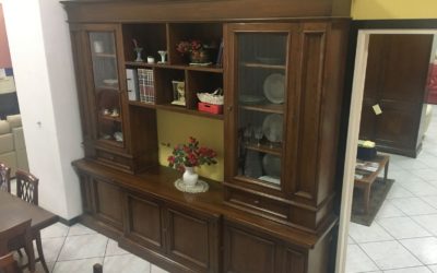 Mobile soggiorno noce antiquariato offerta € 2400